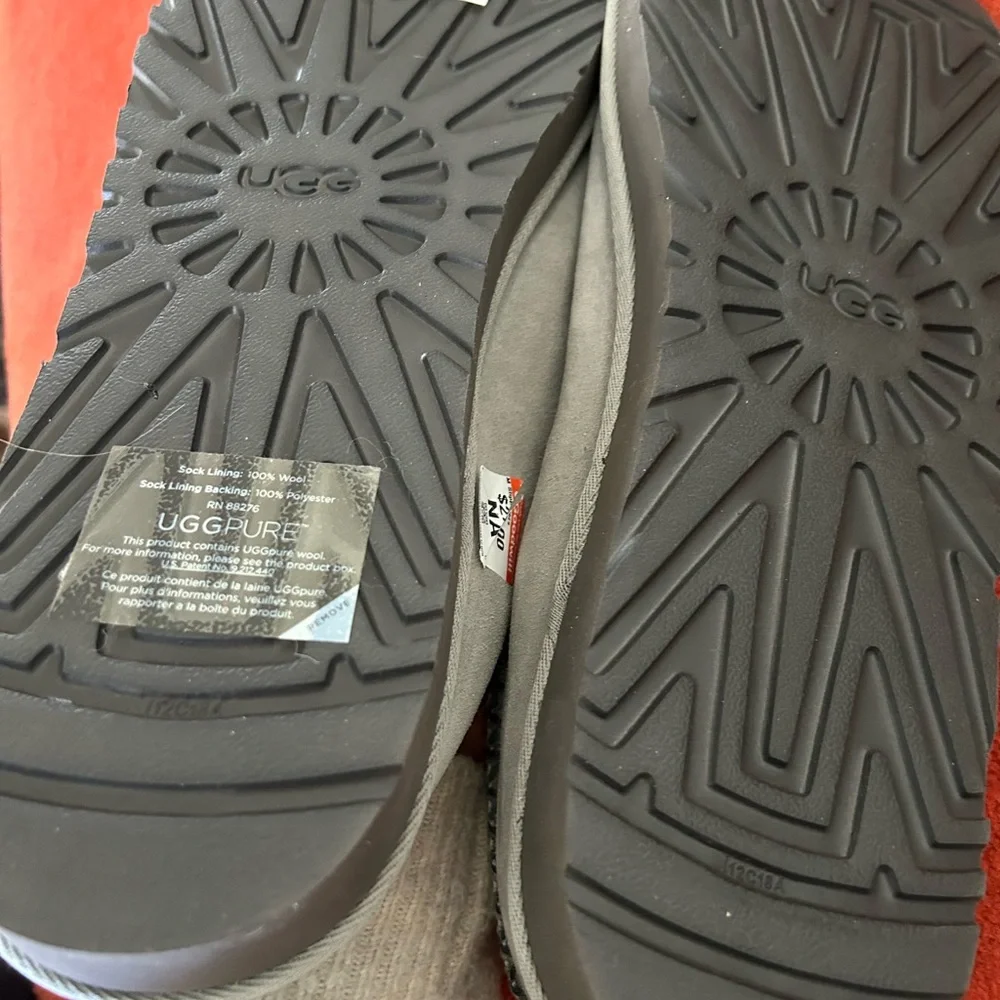 UGG Men's Tasman Clog Slippers light gray